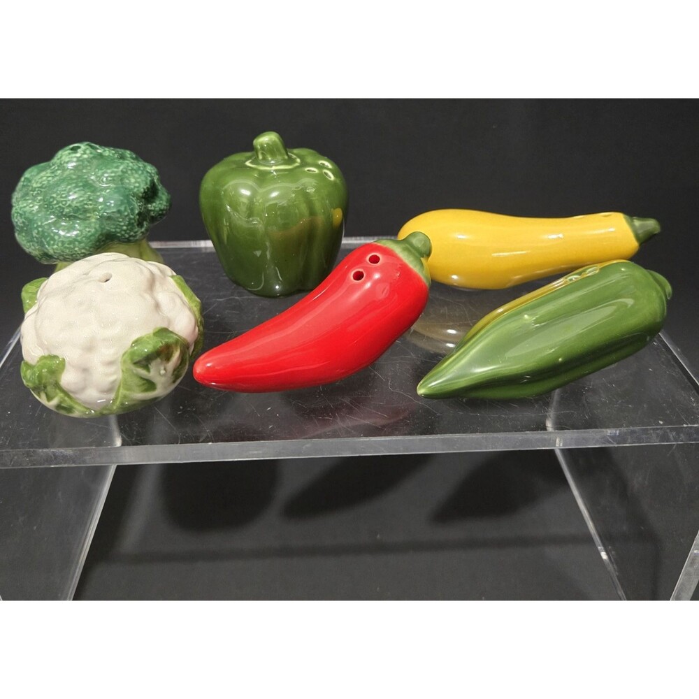 Cracker Barrel Vegetable Mini Salt Pepper Shakers Lot Broccoli Pepper Squash